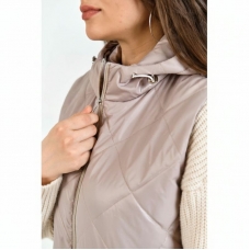 Жилет женский бежевый