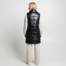 Жилет женский утепленный с отложным воротником, цвет-черный