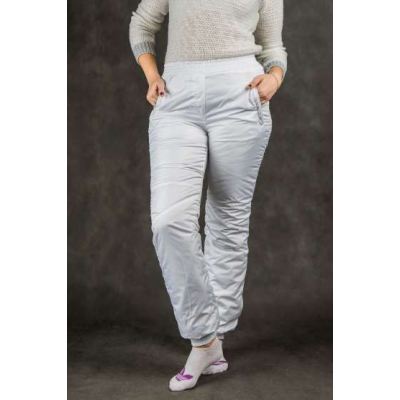 Утепленные женские брюки на манжете по щиколотке, цвет- белый